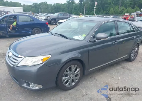 2011 Toyota Avalon z USA, uszkodzony, nr VIN 4T1BK3DBXBU410053